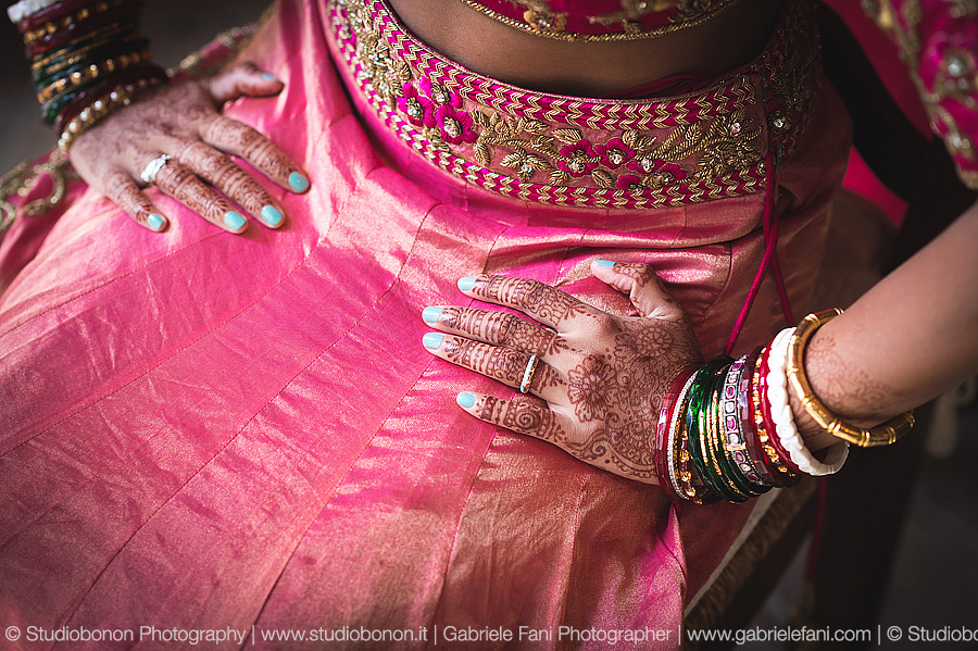 012-sari-henna-indian-wedding