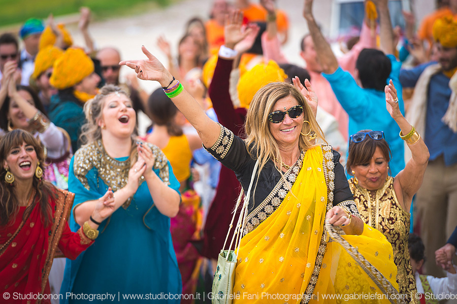046-baraat-swagat-bolly-wedding-in-umbria-indian