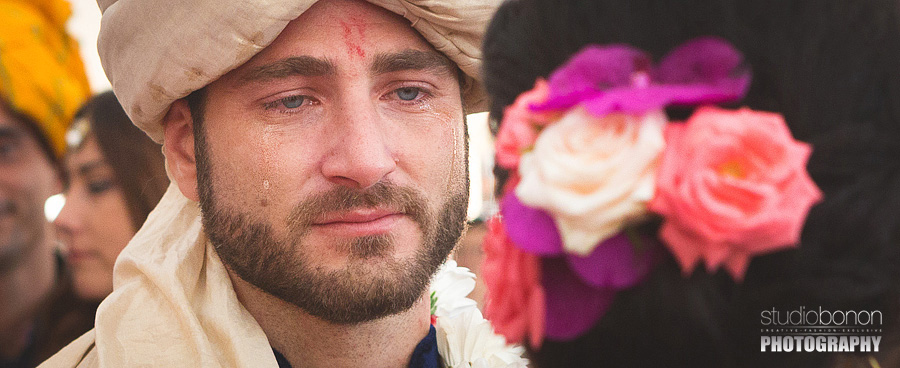 103-indian-bridegroom-ceremony-first-look-emotion-tears
