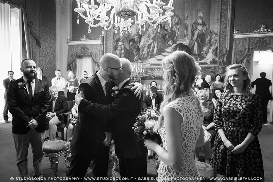 046-groom-and-father-of-the-bride-moment-emotional