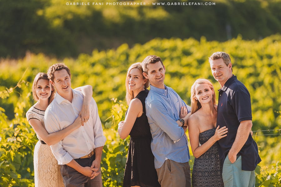 044-family-photography-into-the-vineyard