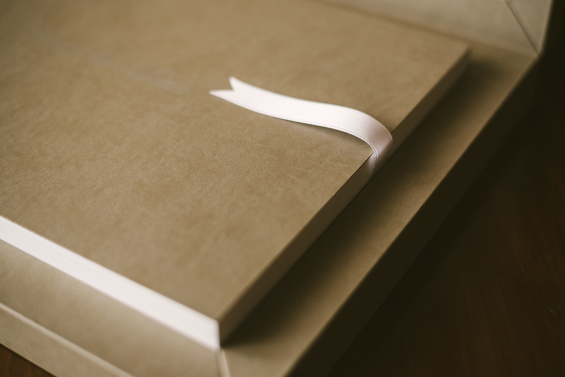 Beautiful hand made in Italy wedding album Young Book made by Graphistudio