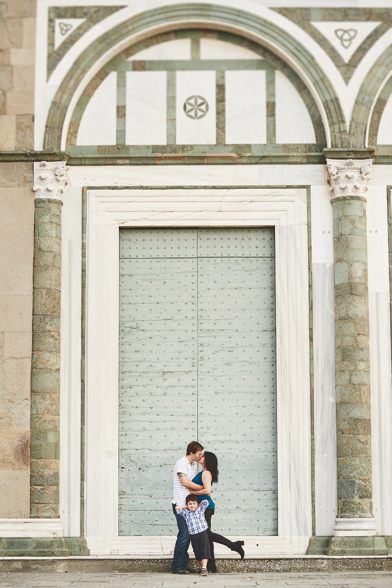 Elegant and lovely family photo shoot at San Miniato al Monte