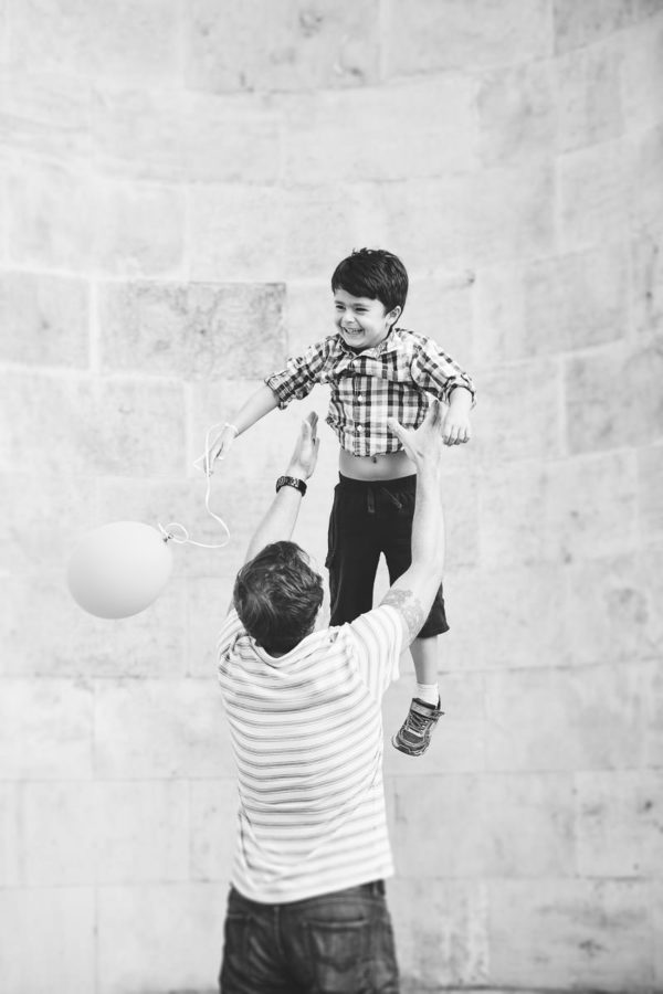 Love to capture life beauty especially in family photo service