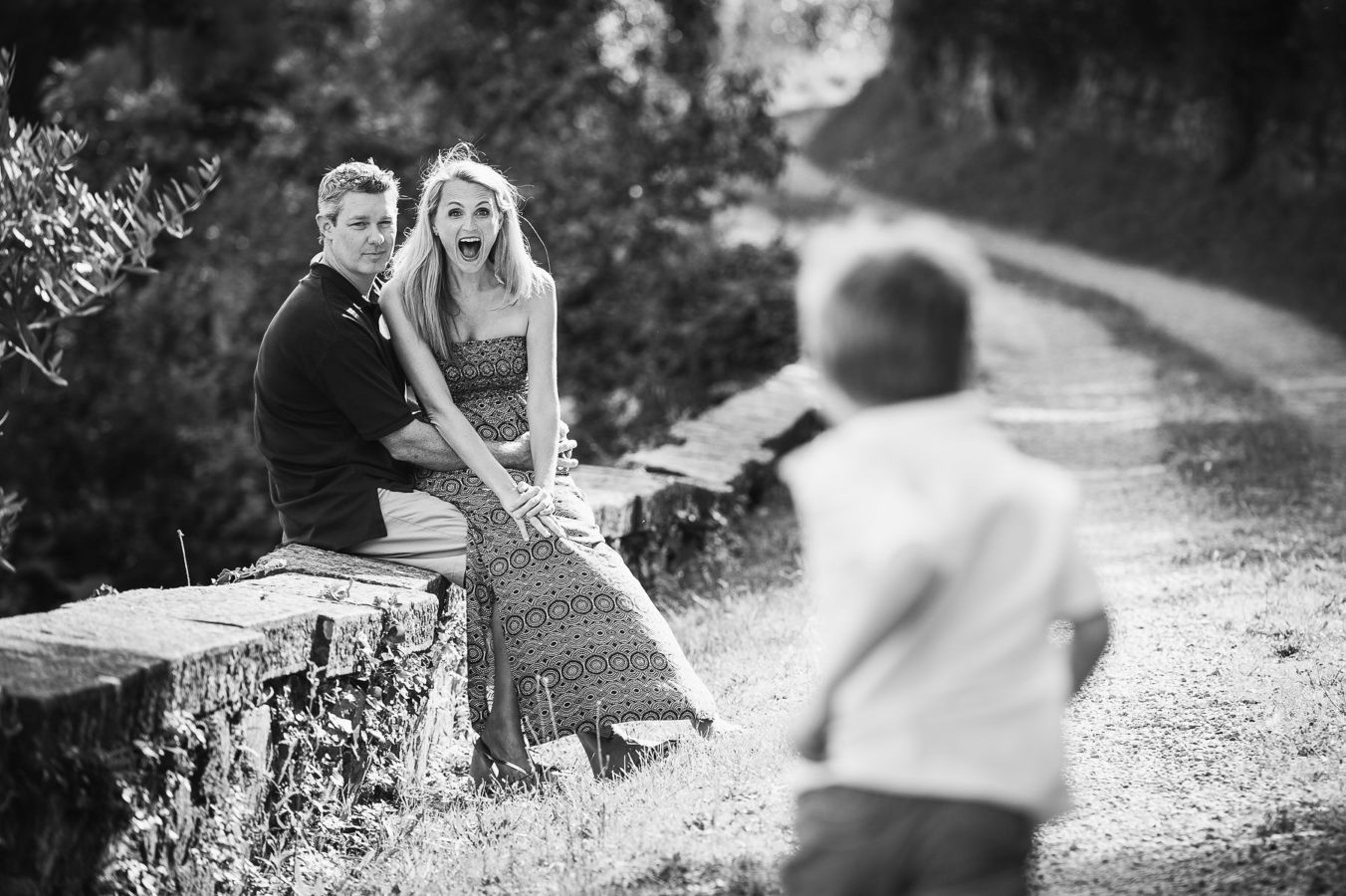 Gorgeous family moment in Tuscany countryside agriturismo white street