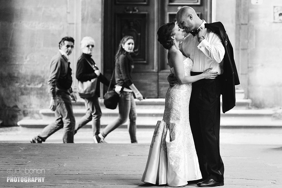 Tuscan destination elopement in Florence at Antica Torre Tornabuoni