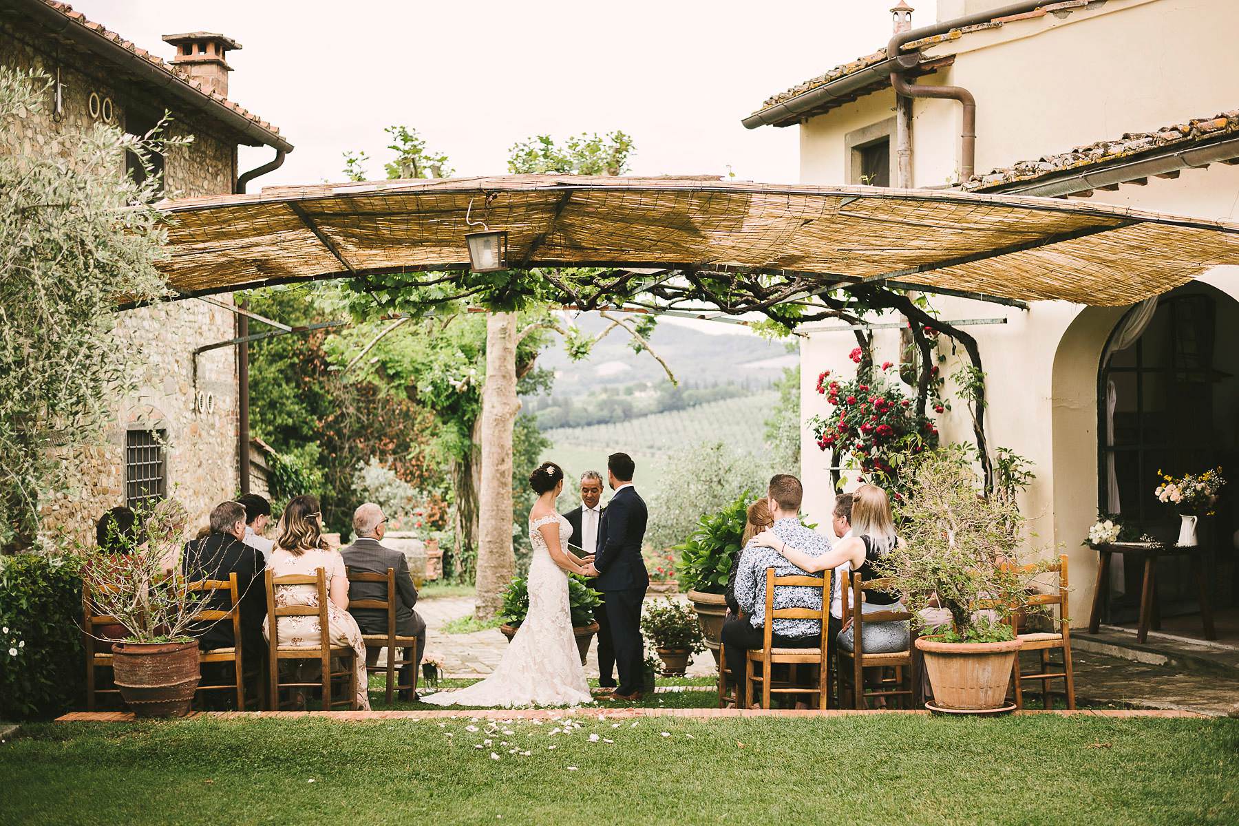 Intimate destination wedding Tuscany countryside Villa Ripanera