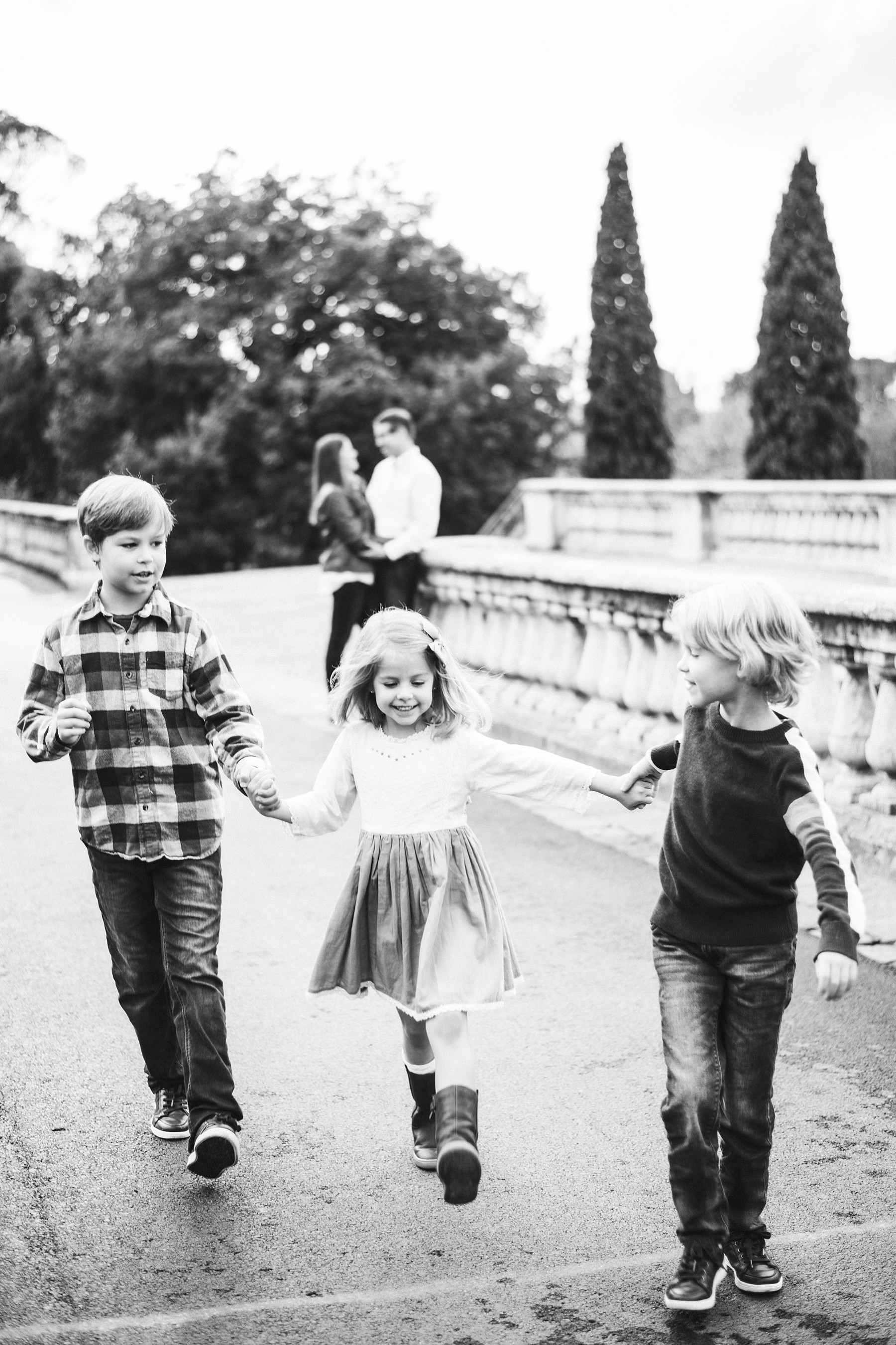 Timeless family photo shoot in Florence city