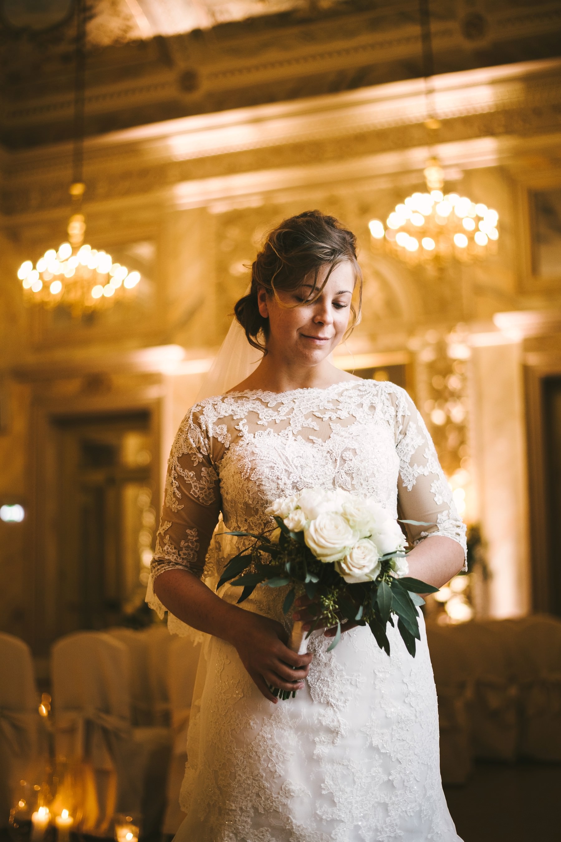 Lovely and elegant but simple bridal portrait at luxury Hotel St. Regis Florence