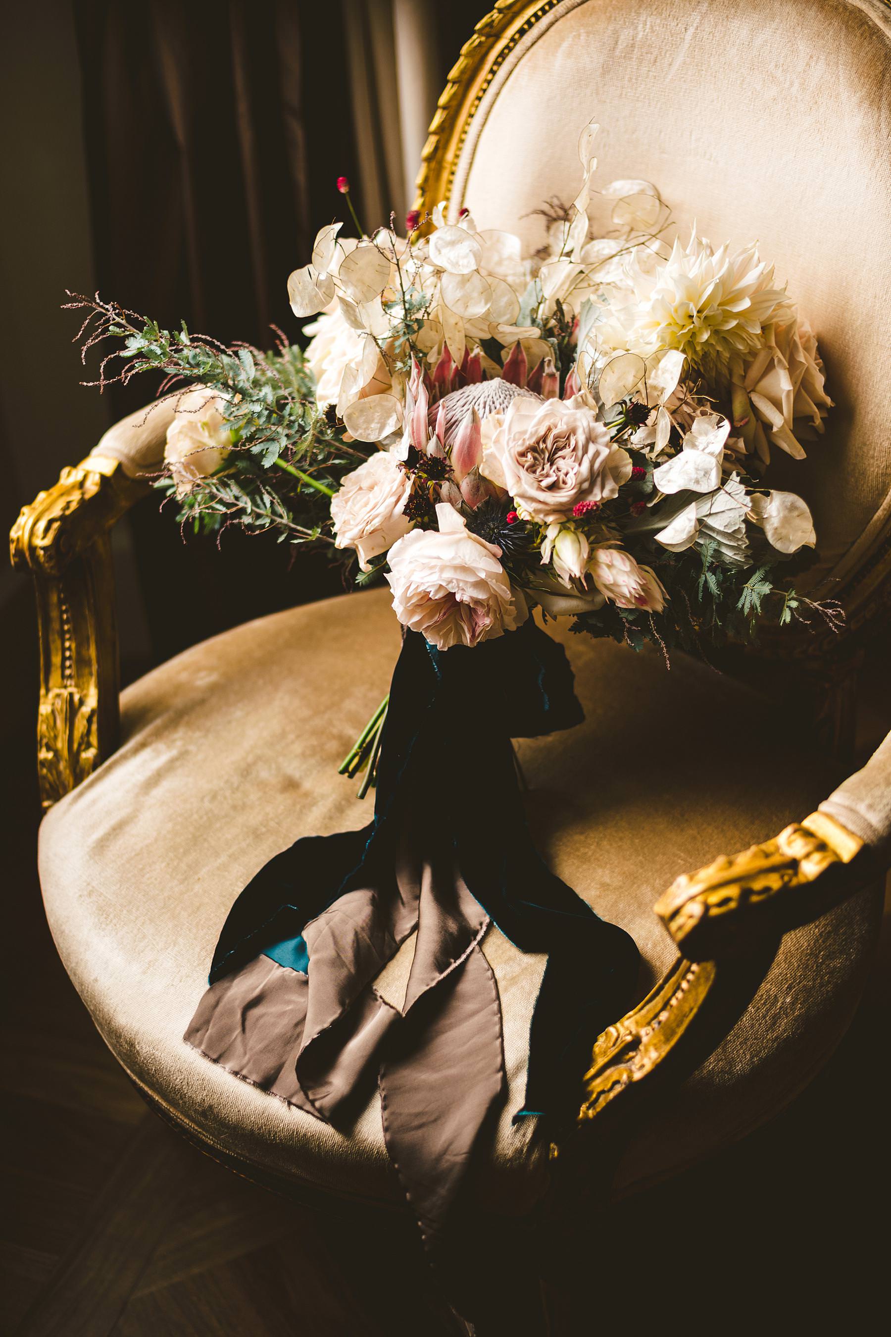 Elegant bridal bouquet by Stiatti Fiori at Villa La Vedetta Florence. Intimate luxury destination wedding in Tuscany