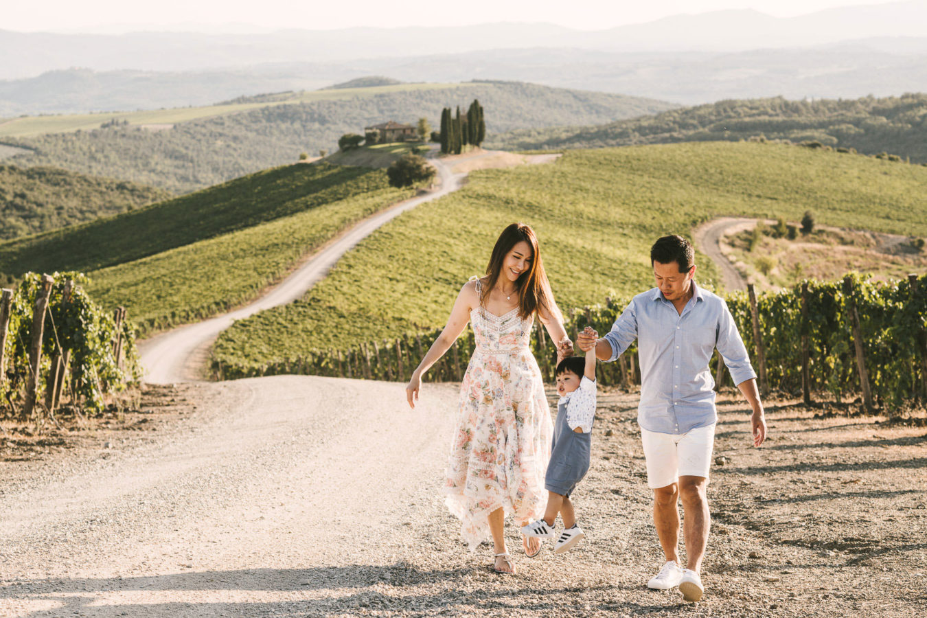 Family photo shoot Rosewood Castiglion del Bosco Tuscany countryside