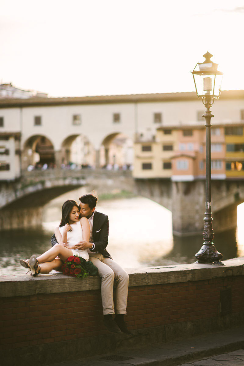 Engagement photos in Florence: the best routes