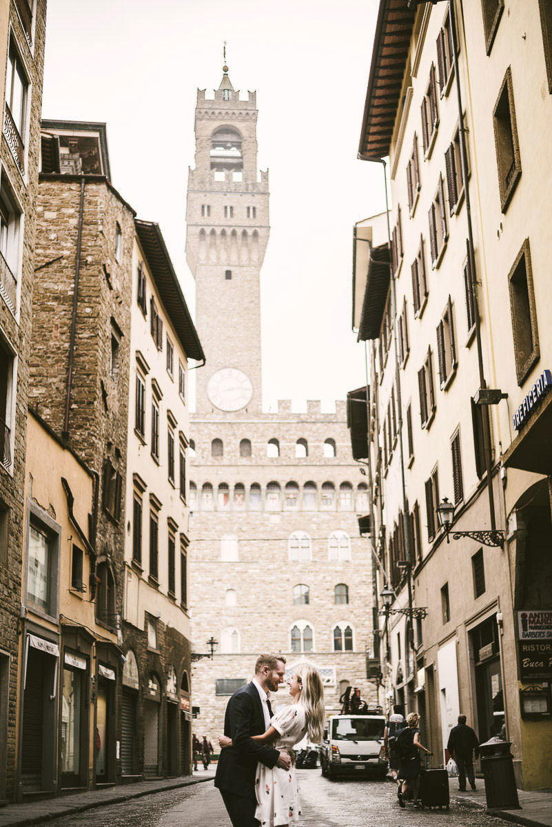 Why choose a sunrise shooting for your engagement photos