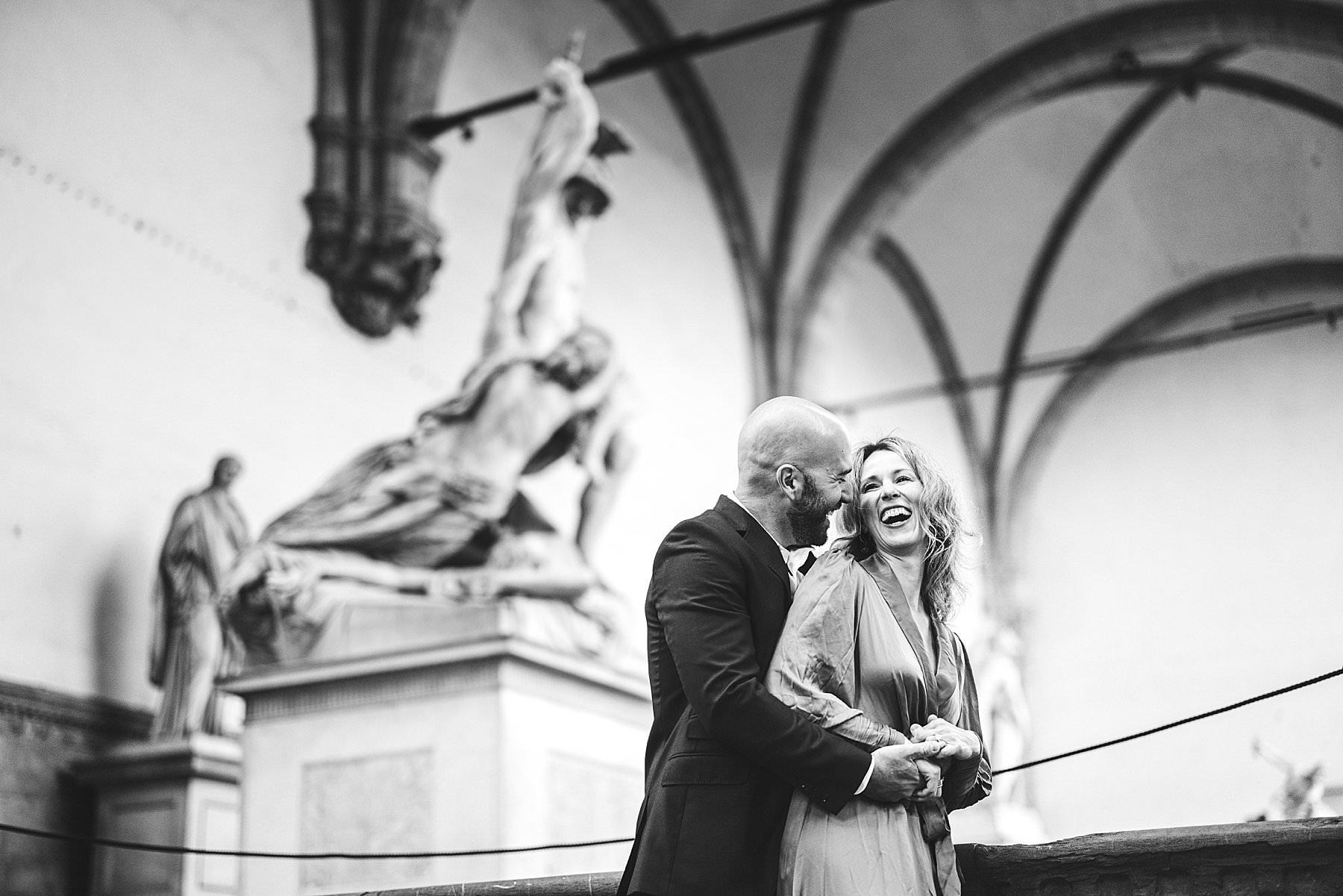 Elegant couple portrait experience in Florence at sunrise