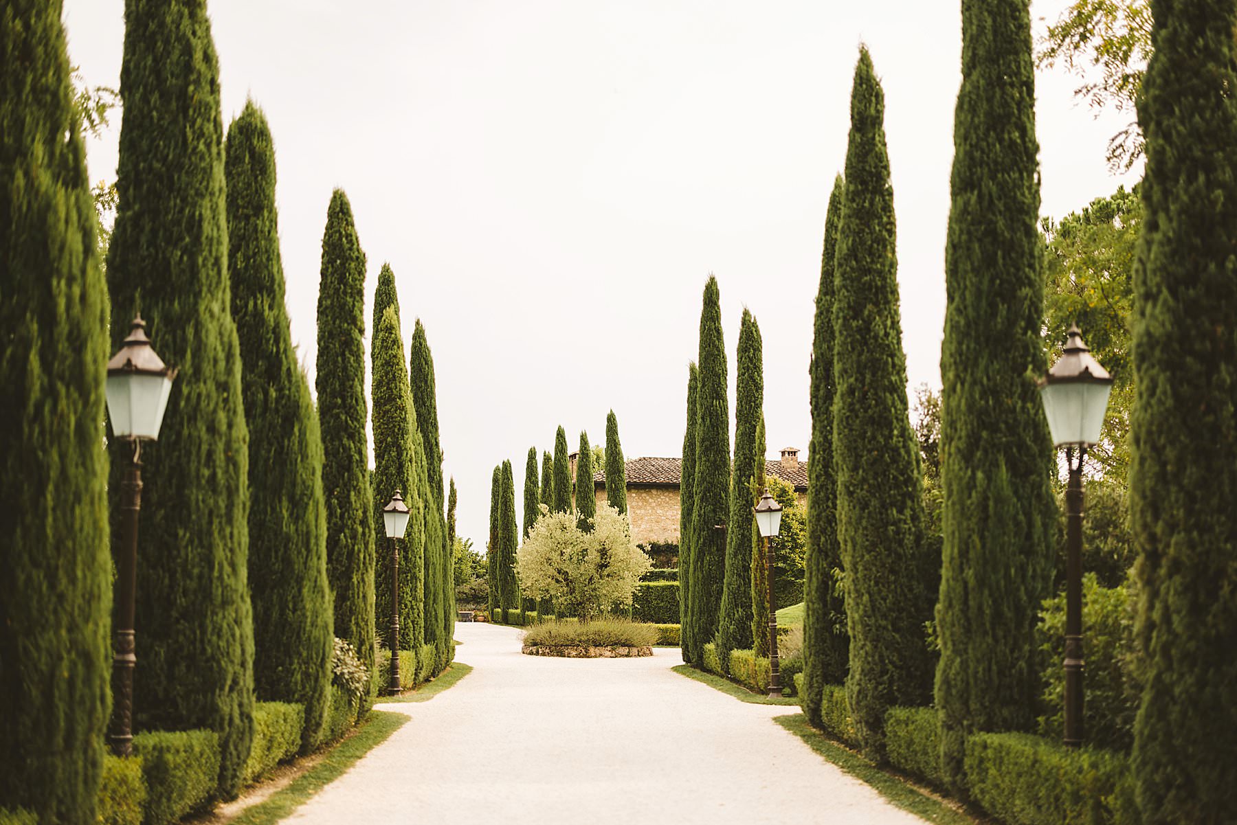 Luxury resort Borgo Santo Pietro with the cypress avenue is an amazing location for a shooting. It offers so many different backgrounds that you don’t really need anything else