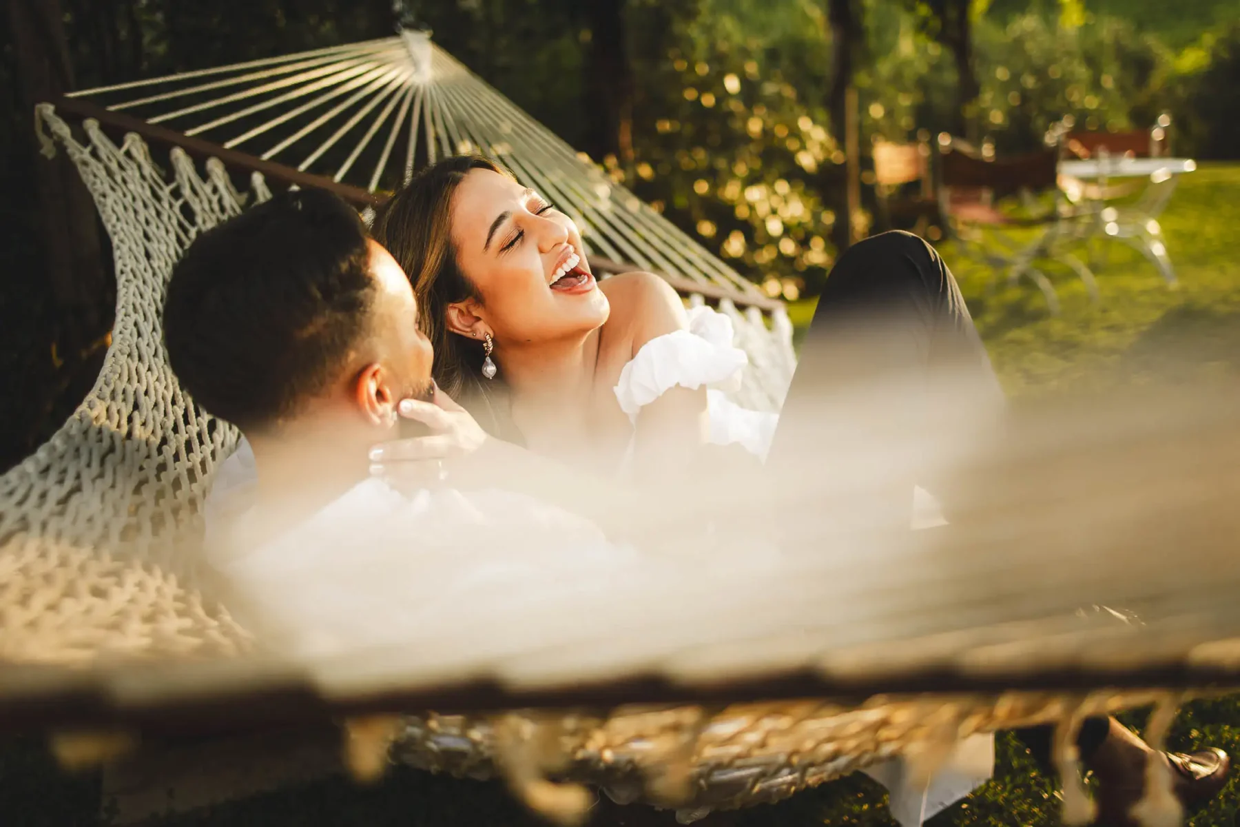 Memorable joyful and spontaneous couple engagement photo shoot in the heart of Tuscany at Borgo del Cabreo