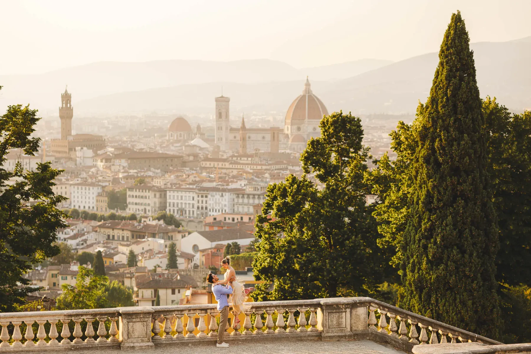 The making of a romantic and unexpected marriage proposal in Florence