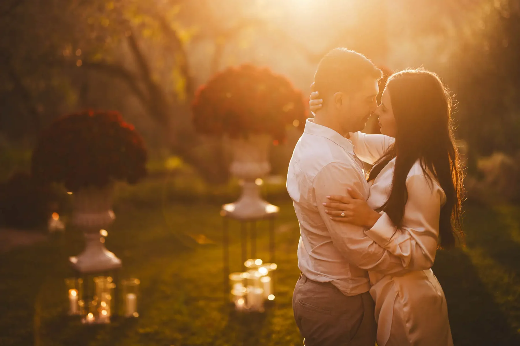 Dreamy engagement photoshoot featuring thousands of crimson roses at Castello di Vicarello in the heart of Tuscany countryside