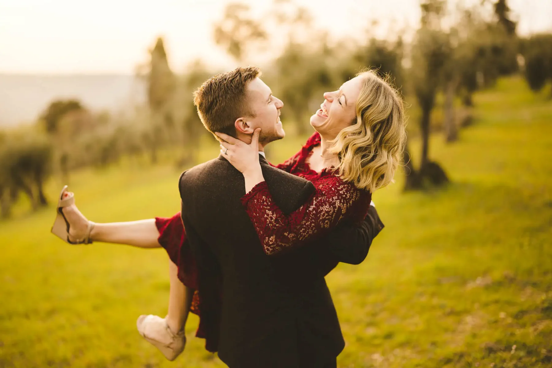 Emotional, romantic and joyful wedding anniversary photo shoot in rolling hills of Chianti