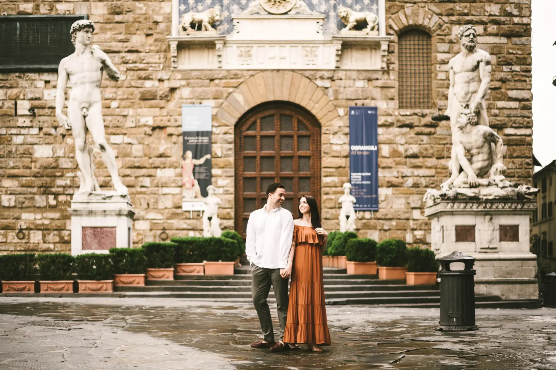 Sunrise elegant, romantic, creative and modern photo session in Florence