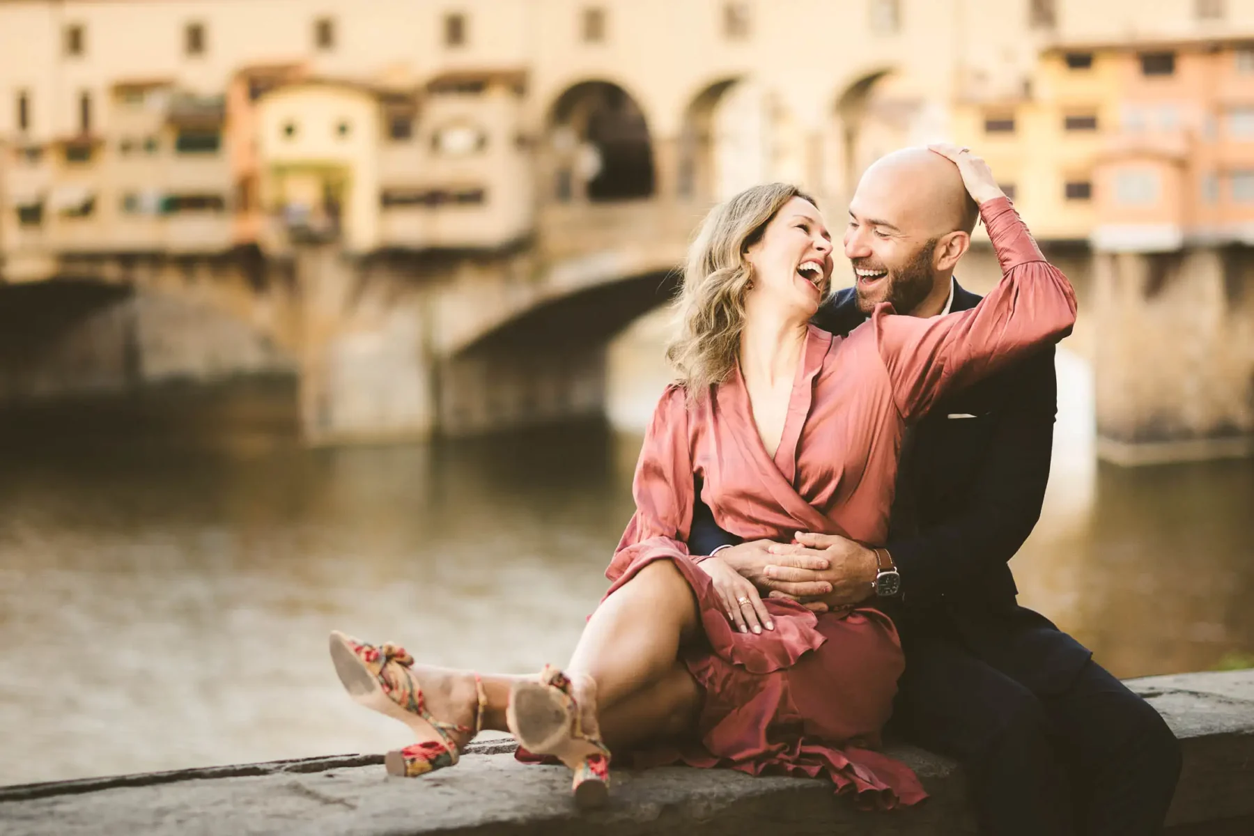 Madelynn and John’s sunrise engagement photos around Ponte Vecchio in the heart of Florence