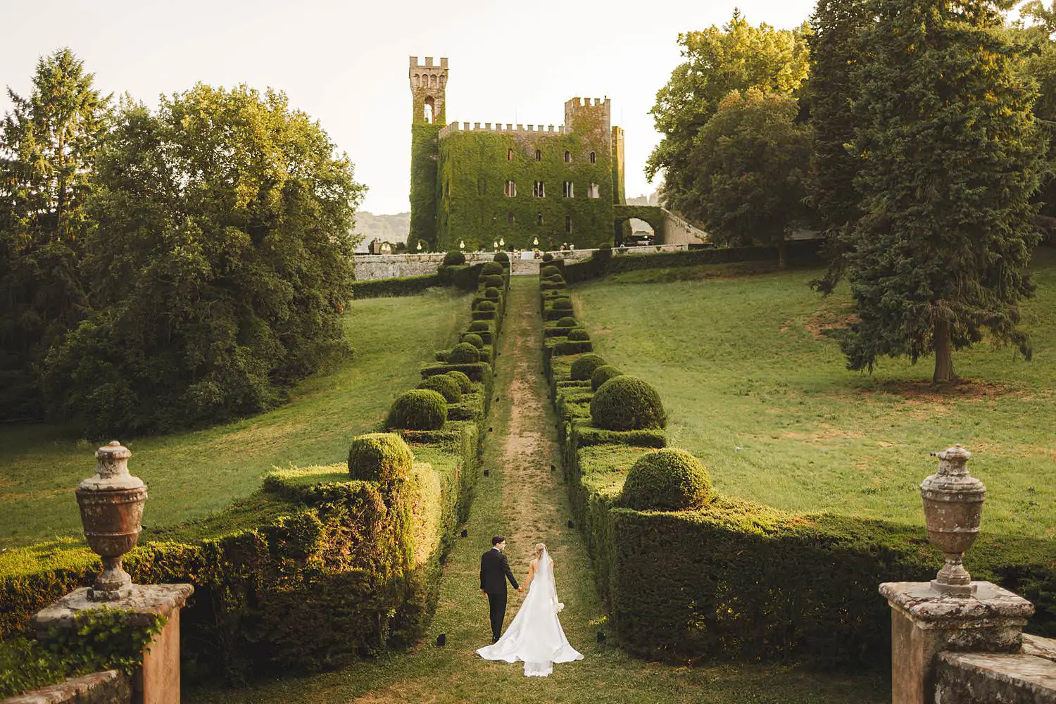 A Timeless Castello di Celsa Wedding in Tuscany