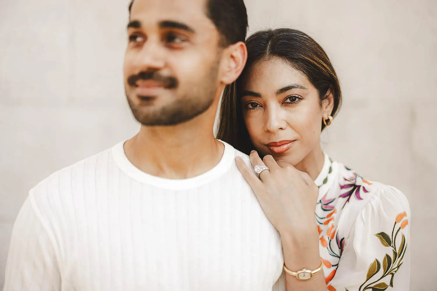 Authentic and elegant couple photo shoot in Florence at Terrazza San Miniato