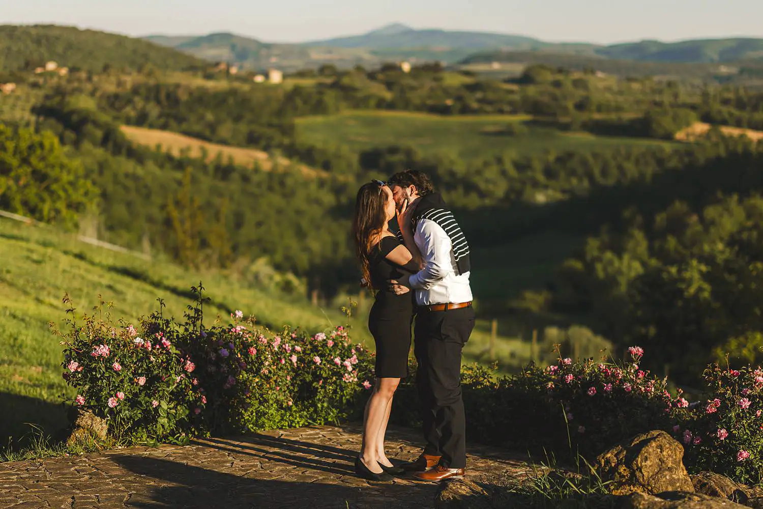 A heartfelt proposal overlooking Val d’Orcia at Agriturismo Renello