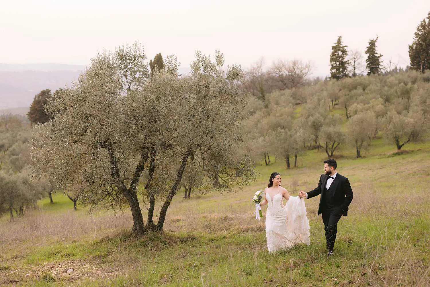 An unforgettable Tuscany elopement experience in the Chianti countryside