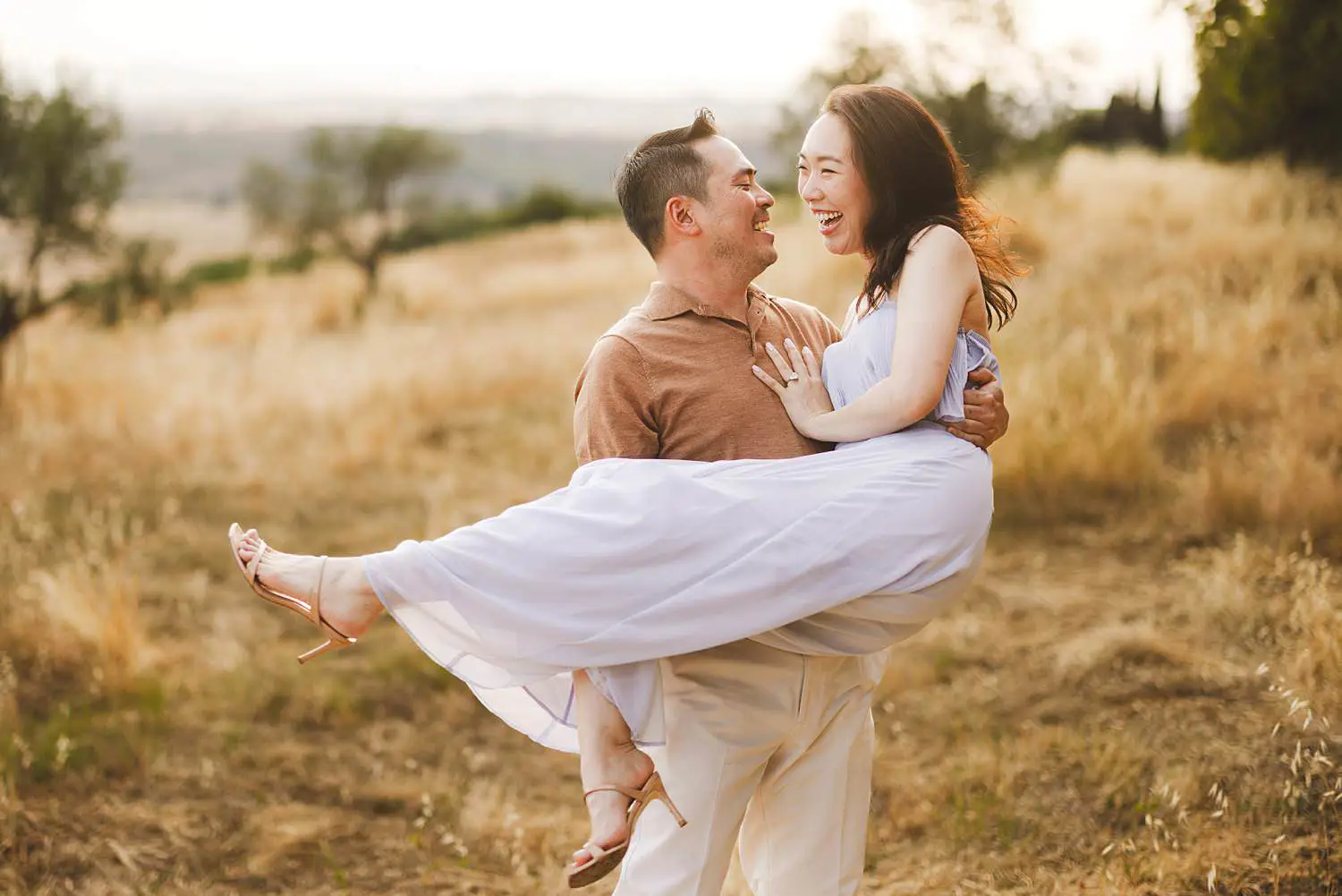 A Dreamlike Couple Session in Val d’Orcia near Pienza